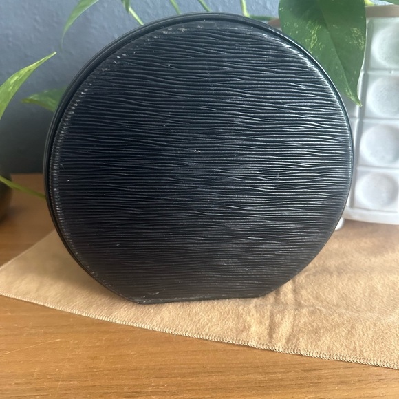 Louis Vuitton Epi Cannes Vanity Handbag Black Cosmetic Case - Picture 7 of 14